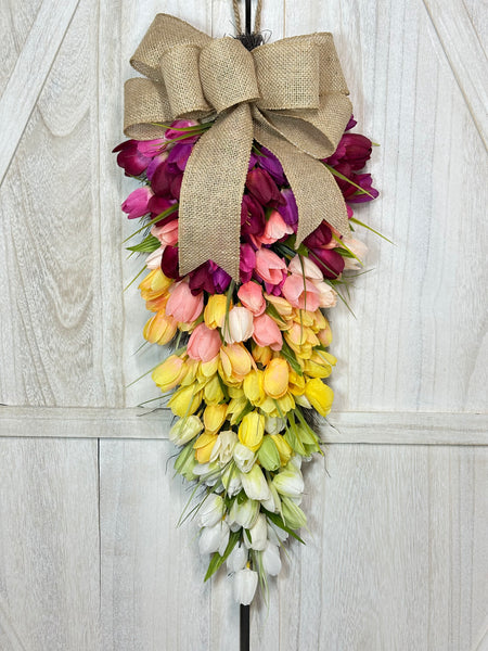 Tulips Teardrop Wreath - Ombre
