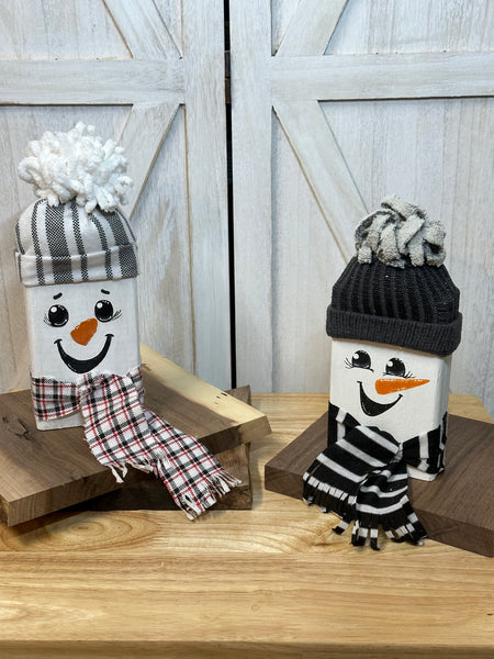 Snowman Wooden Shelf Sitter