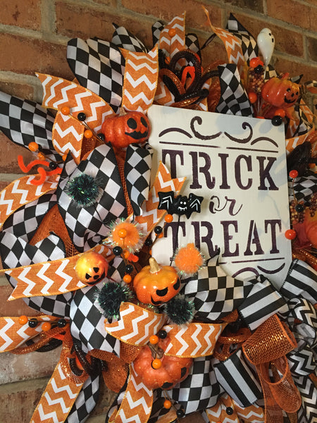 Trick or Treat Pumpkin Wreath