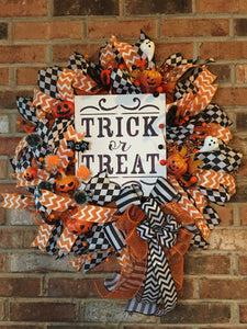 Trick or Treat Pumpkin Wreath