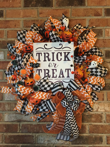 Trick or Treat Pumpkin Wreath