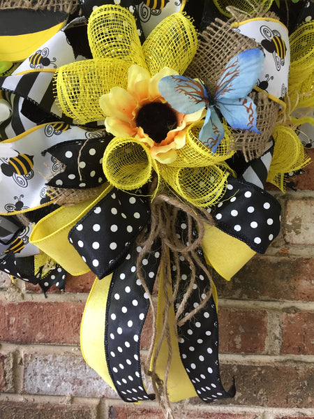 Bumble Bee Wreath