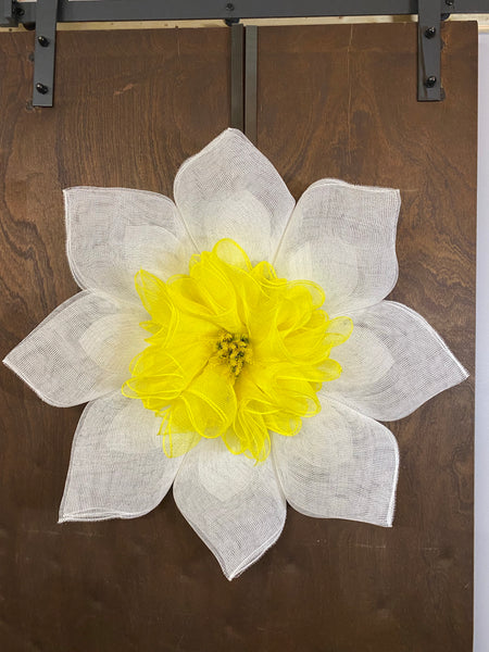 Daffodil Door Hanger - Large