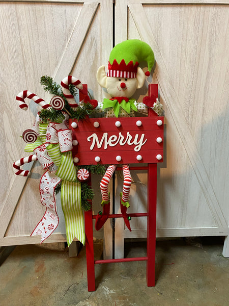 Elf on the Ladder Wreath - Rail