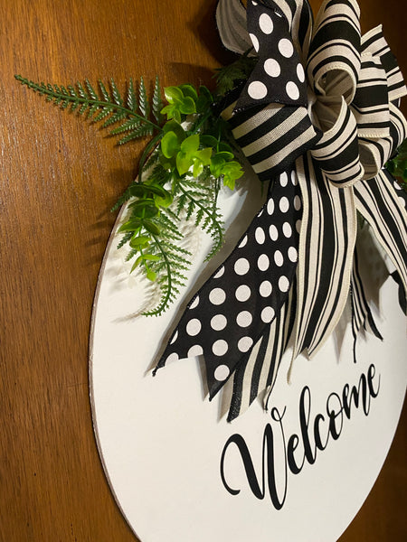 Welcome or Hello Door Hanger - Round Wood (bow options)