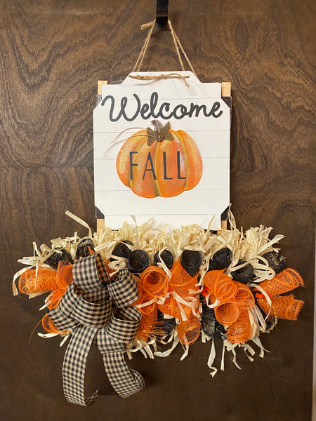 Welcome Fall & Halloween Wreath - Rail