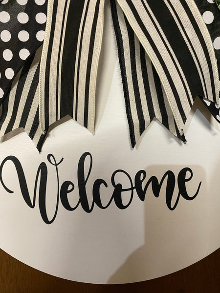 Welcome or Hello Door Hanger - Round Wood (bow options)