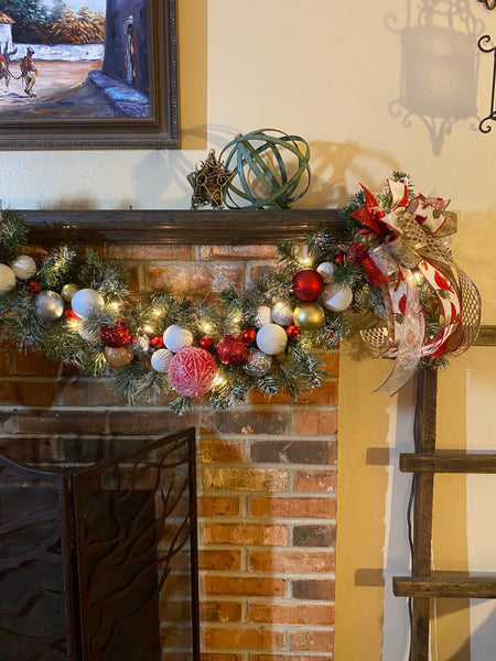 Christmas Garland - Bows and Balls