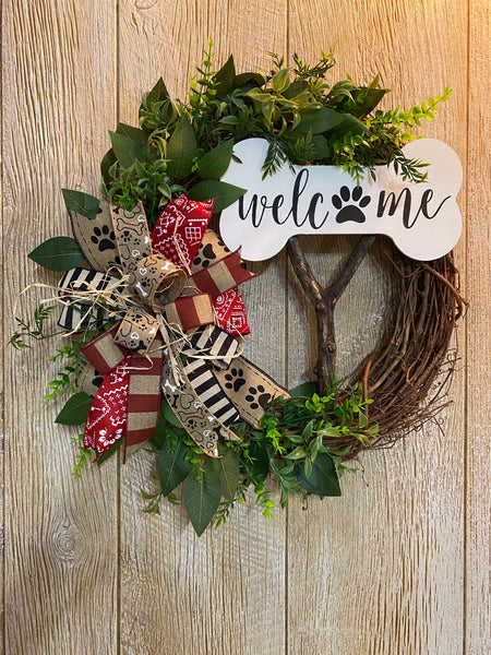 Dog Themed Welcome Wreath