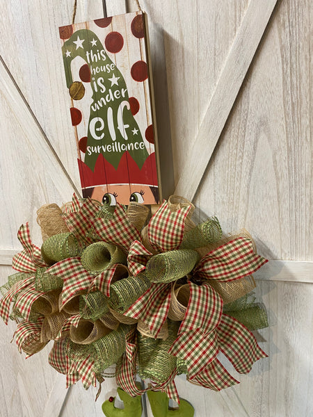 Elf Surveillance Wreath - Rail (burlap)