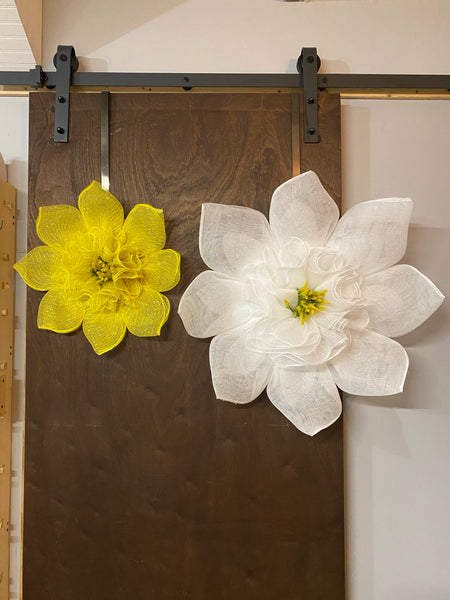 Daffodil Door Hanger - small