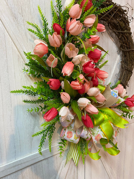 Tulips Grapevine Wreath - Pinks