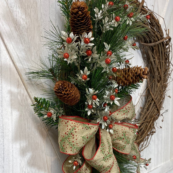 Glitter Berry Christmas Wreath