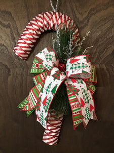 Candy Cane Wreath - Red Peppermint Stripe