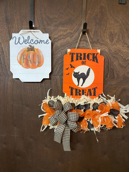 Welcome Fall & Halloween Wreath - Rail