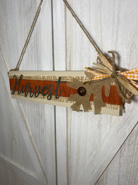 Harvest Sign with burlap Leaf