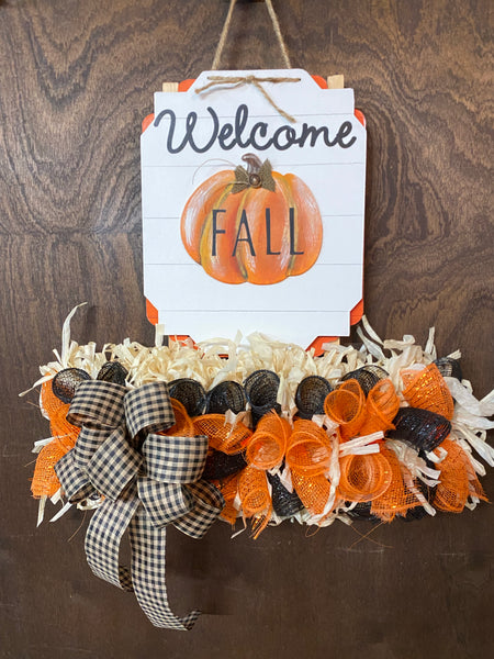 Welcome Fall & Halloween Wreath - Rail